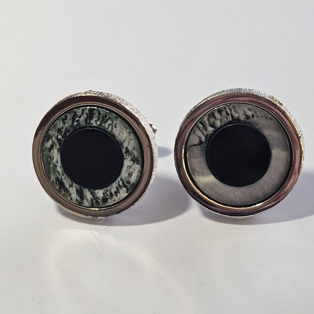 Hickok Gold Tone Vintage Mother Of Pearl And Black Nephrite Cufflinks